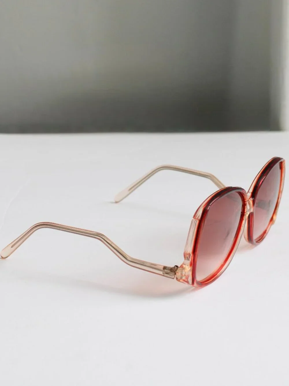 Vintage 70s 80s Wave Legs Red Large Round Frames Women's Sunglasses